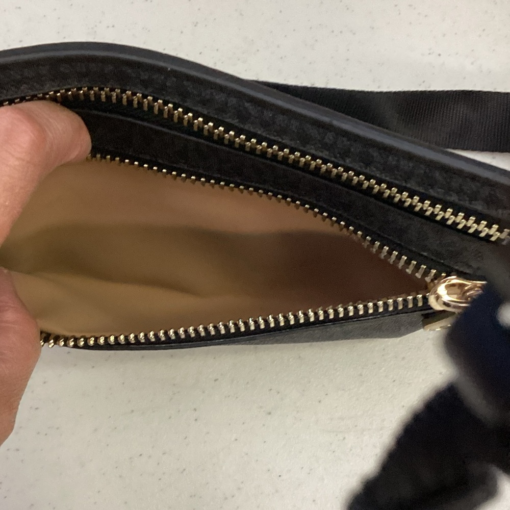 Michael Kors BNWOT Black Belt Bag with Gold Accents - Picture 4 of 5